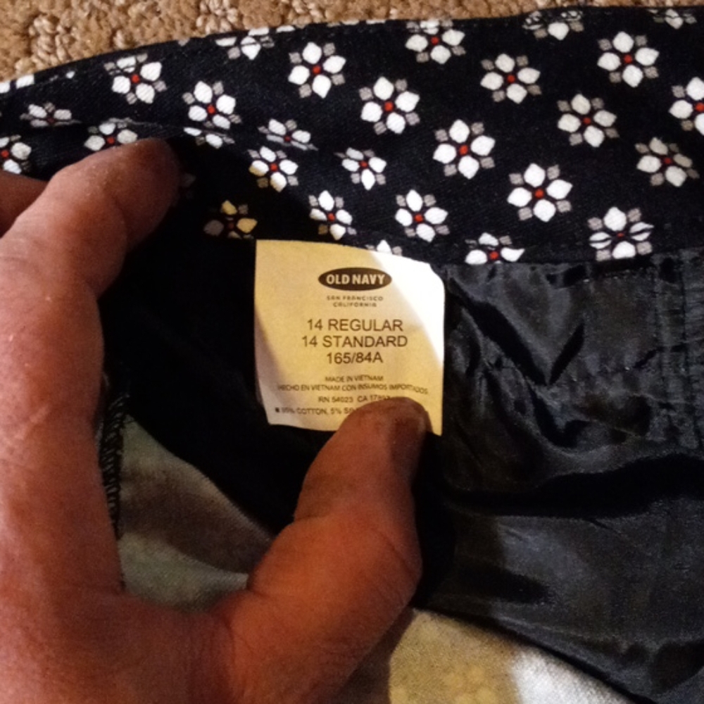 Flower print capri - Picture 3 of 3